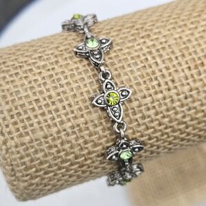 listing-status-banner